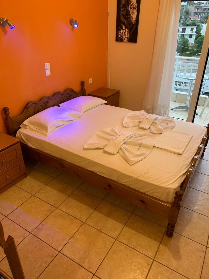 Kostas Rooms Votsi  Extérieur photo