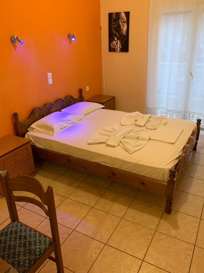 Kostas Rooms Votsi  Extérieur photo