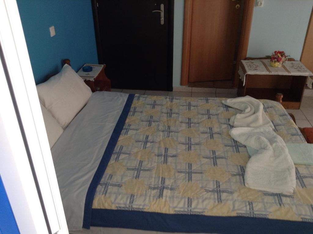 Kostas Rooms Votsi  Chambre photo