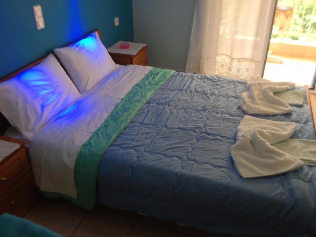 Kostas Rooms Votsi  Chambre photo