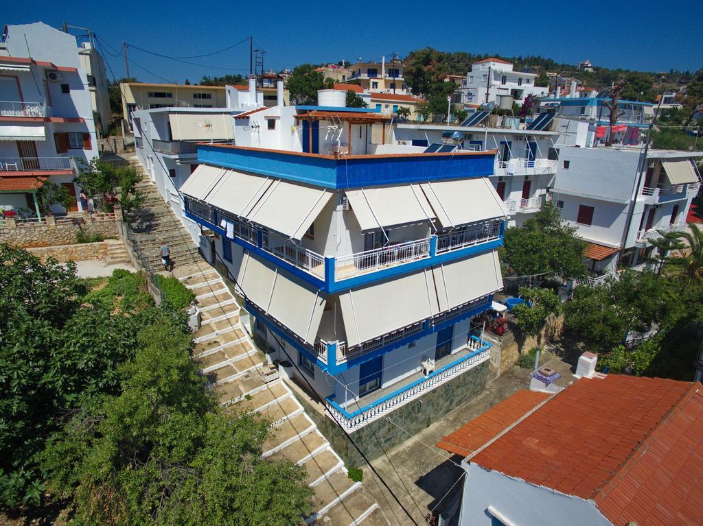 Kostas Rooms Votsi  Extérieur photo